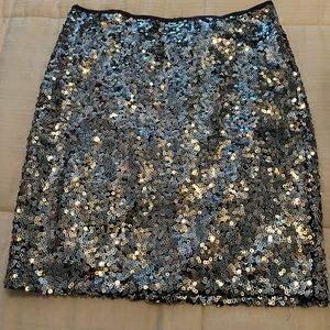 White House Black Market sequin skirt. Size 00.